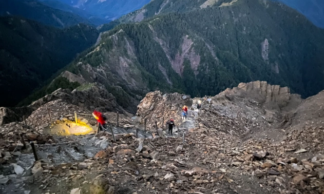 玉山登山許可 玉山登山許可