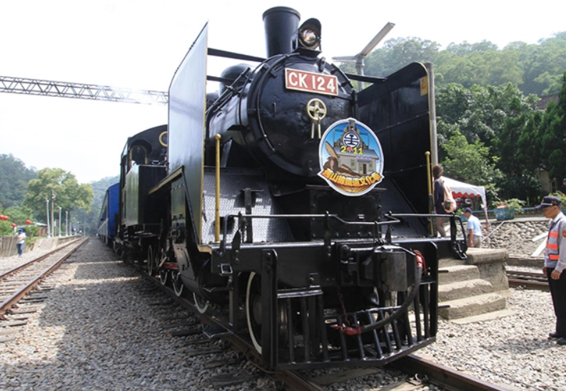 水山線舊鐵道走北霞山
