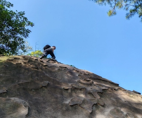 一個人爬山安全 一個人爬山安全