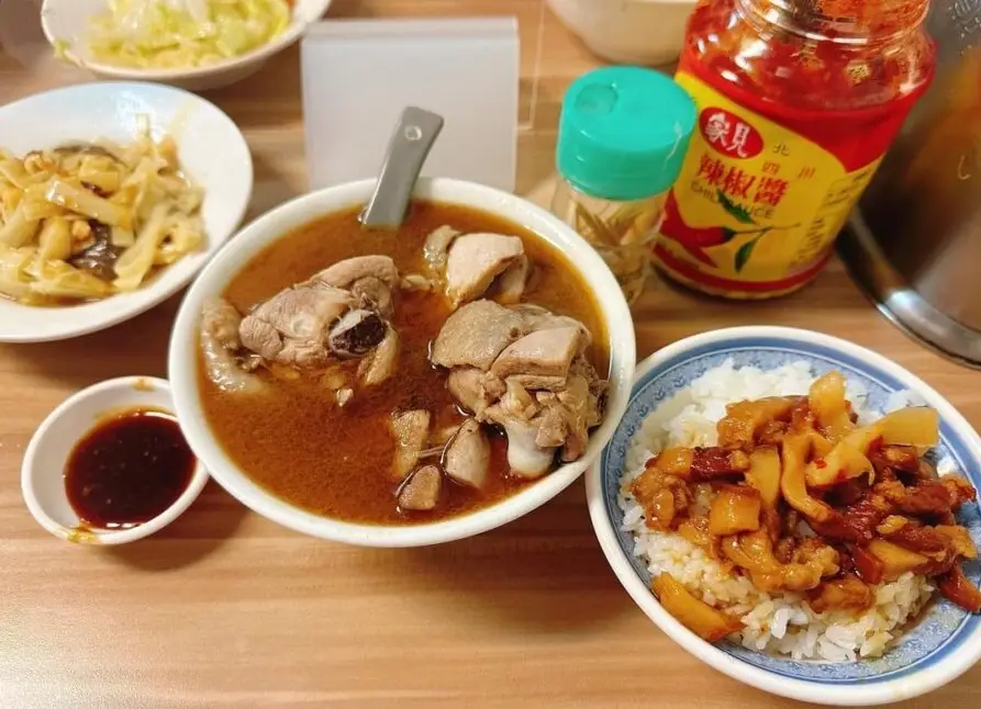 虎山步道附近餐廳