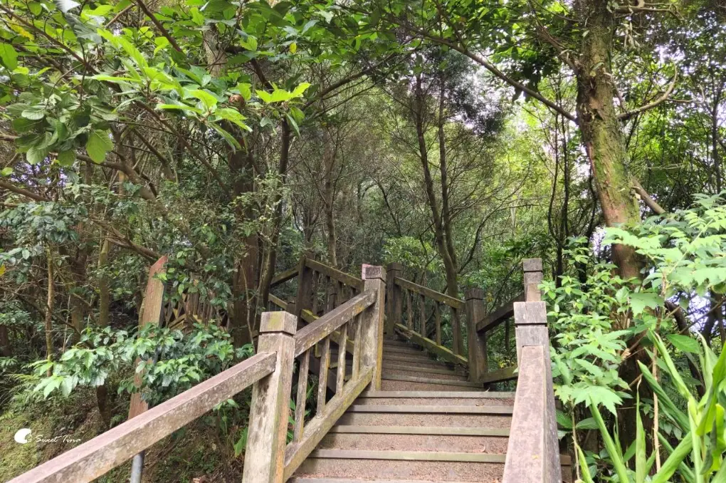 獅頭山步道停車場