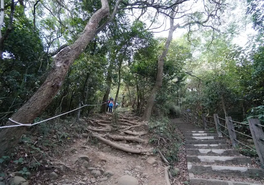 十八尖山步道