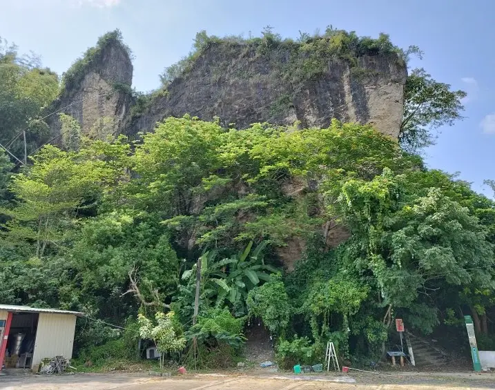 雞冠山登山步道
