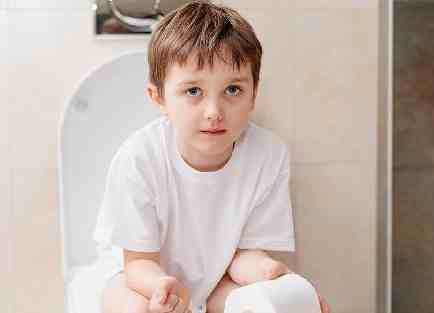 小朋友便秘按摩