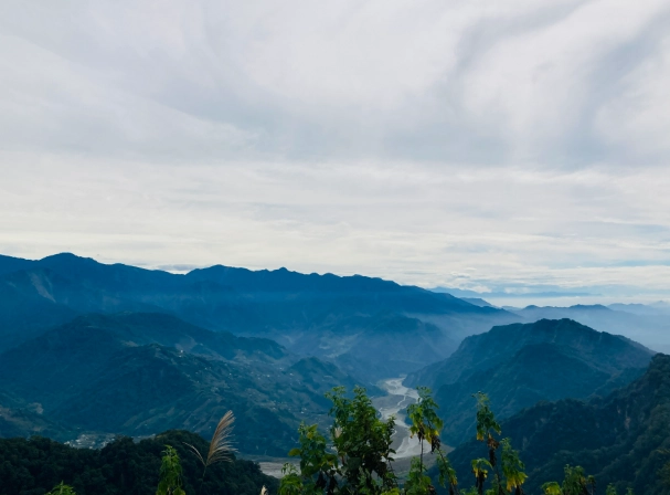 苗栗馬拉邦山接駁服務