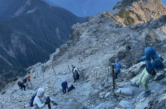 玉山主峰登山攻略