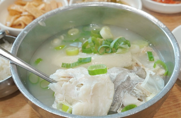 尾浦站餐廳推薦