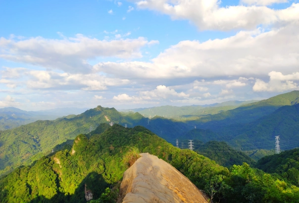 皇帝殿登山攻略
