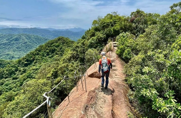 皇帝殿登山安全