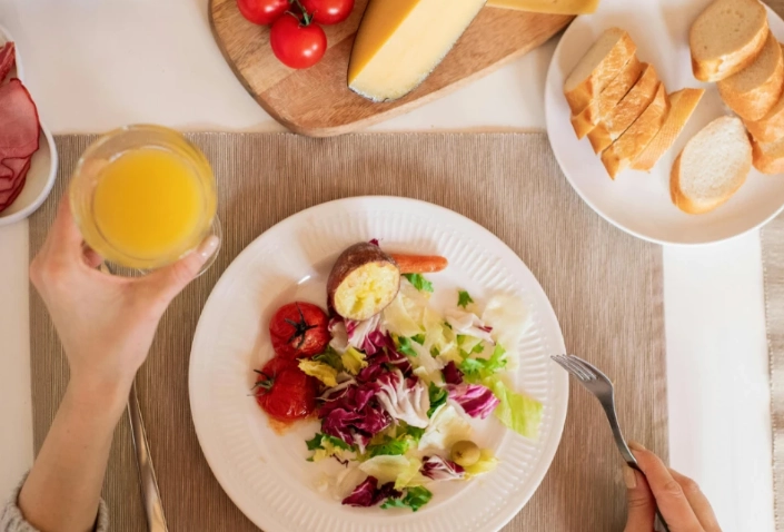 蛋斷液斷肉斷水果斷蔬菜斷三千水九個小時的睡眠